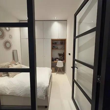 Modern * Amsterdam
